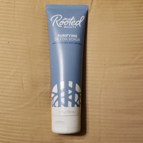 NWOT Rooted Beauty Purifying Detox Scrub - Picture 1 of 3